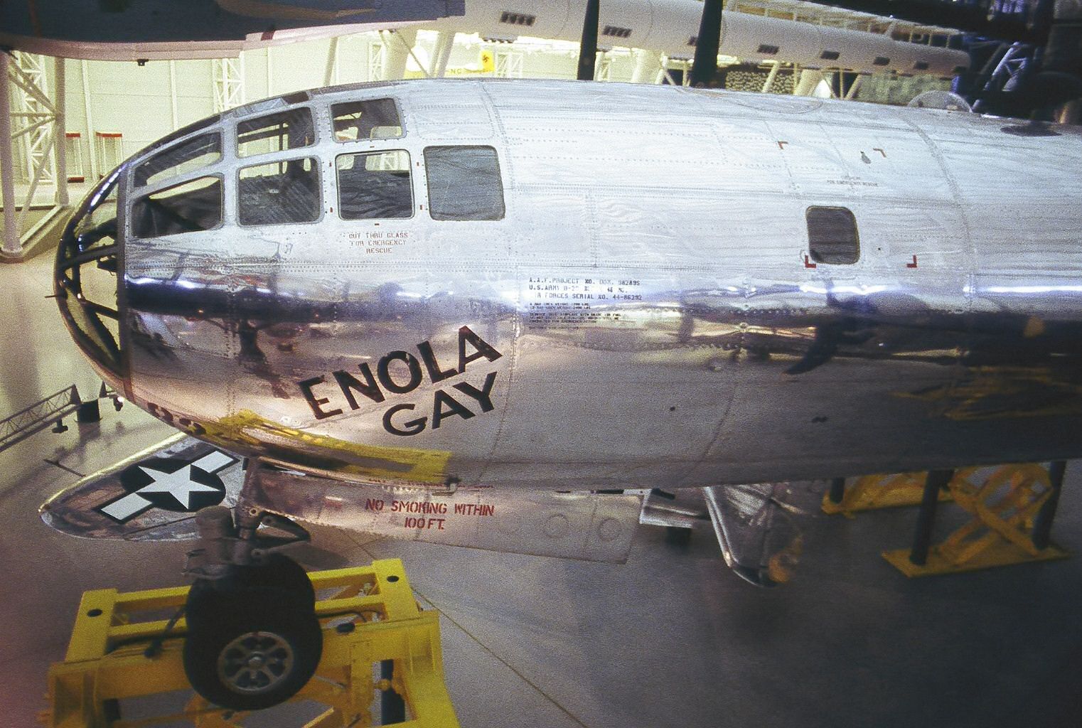 enola gay plane museum